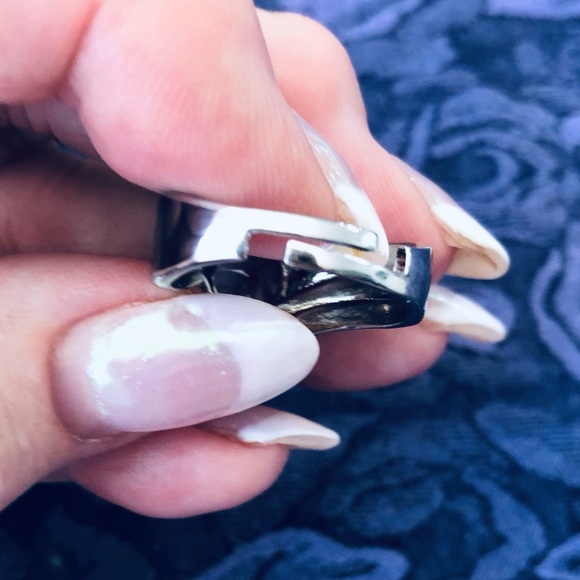 Stunning 5 Carat Moissanite Ring S925 Adjustable Size - Picture 7 of 12